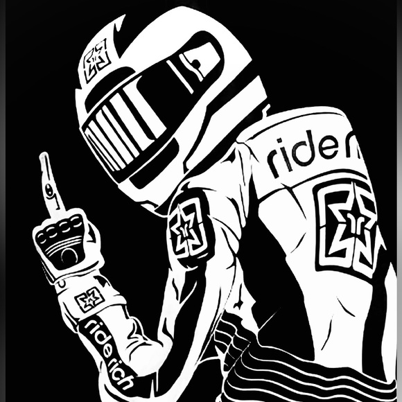 Meet your Posher, Stephen - Picture 2 of 2